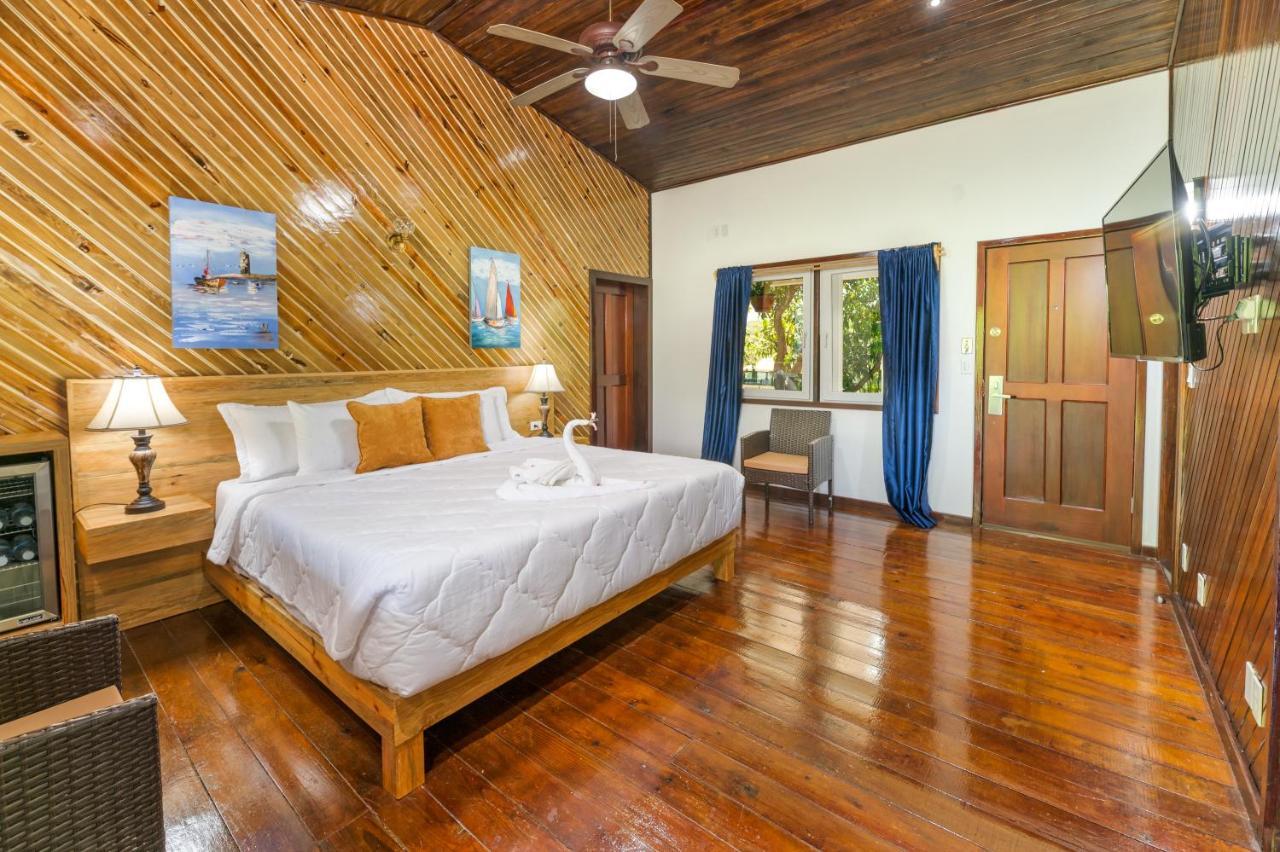 Hotel And Dive Center Roatan Yacht Club French Harbour Luaran gambar