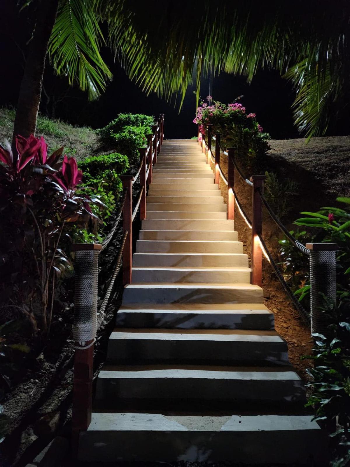 Hotel And Dive Center Roatan Yacht Club French Harbour Luaran gambar